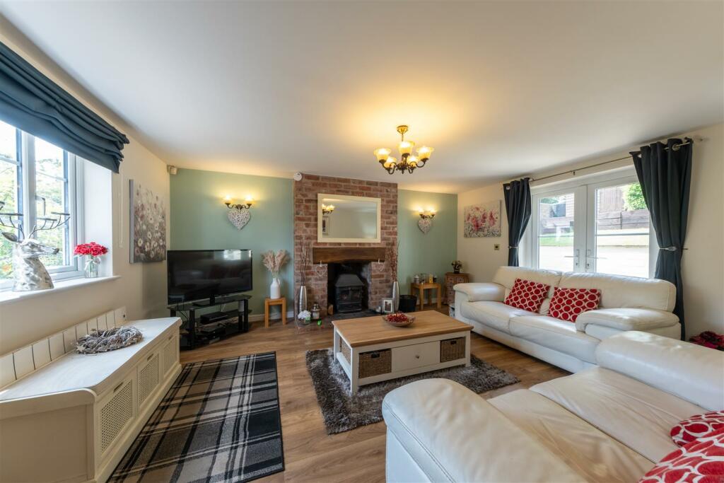 8 Runcorn Road-009.jpg