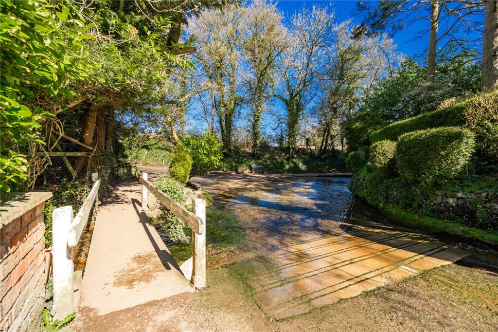 Watery Lane Approach