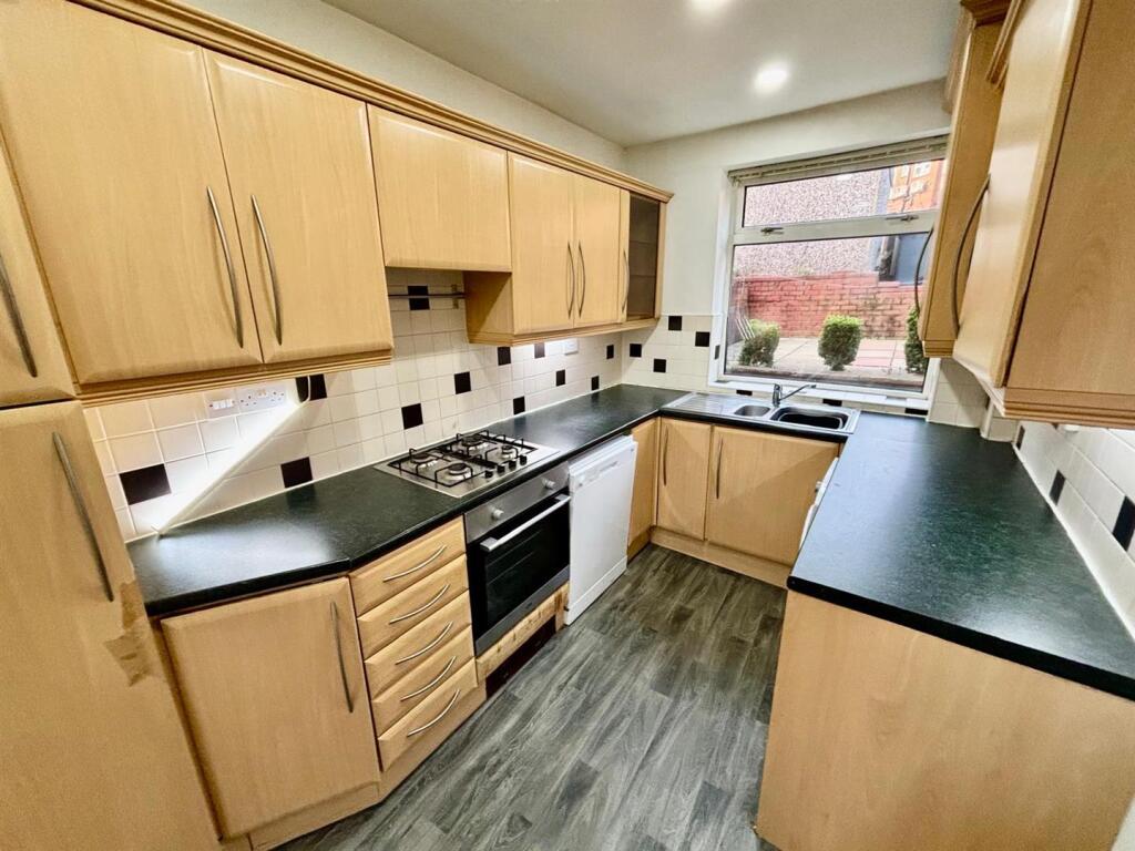 Fitted Kitchen: