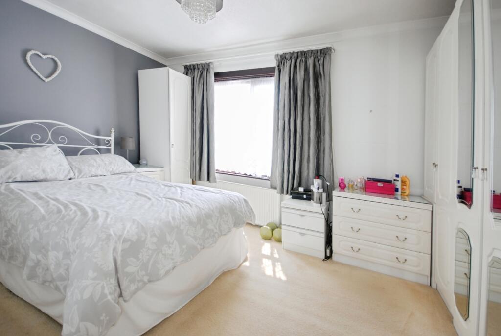 pbox-bedroom-318771.jpg