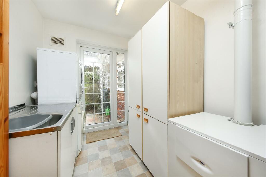Utility Room.jpg