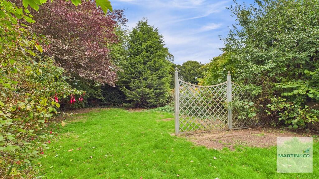 CAM03663G0-PR0198...