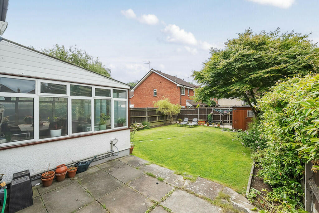 10776_HRW210453_I...