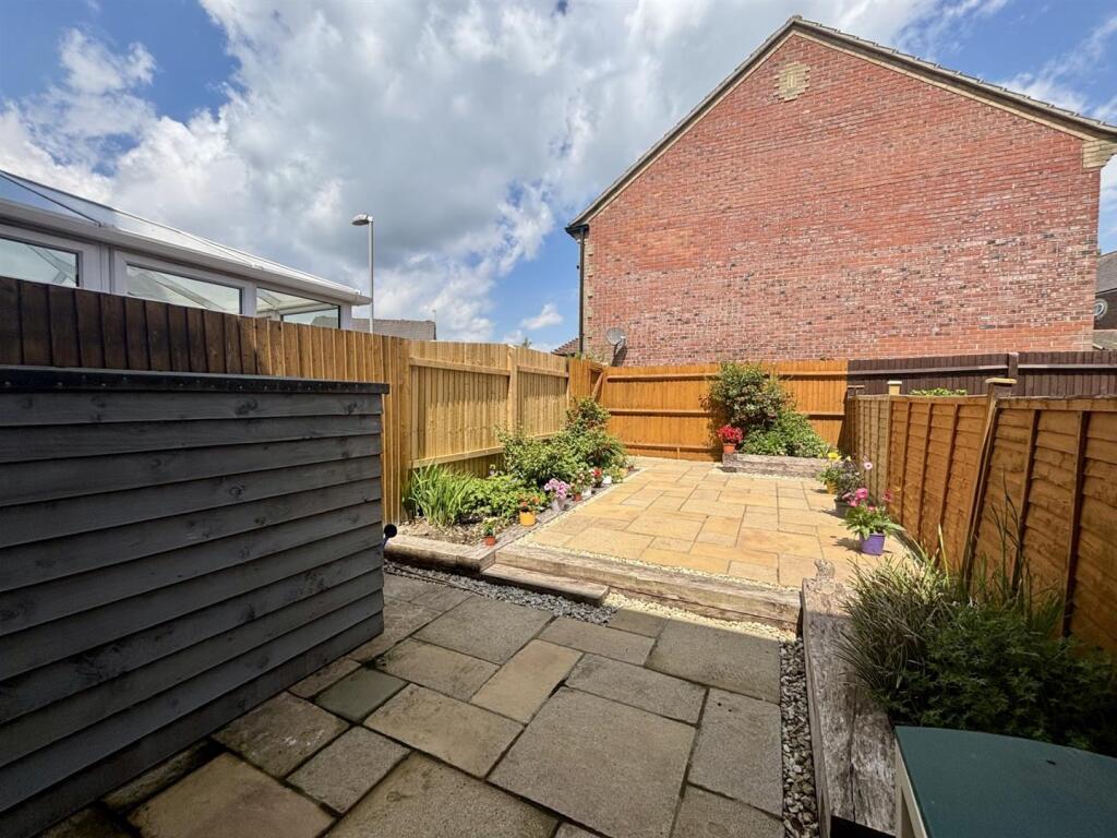 Garden 2.jpg