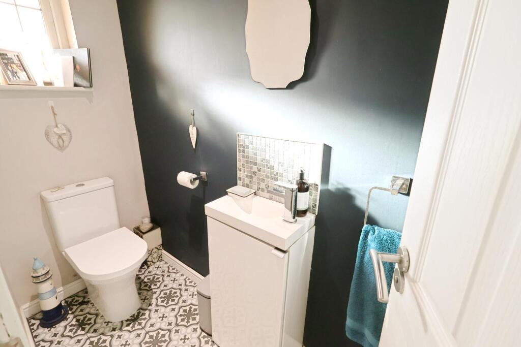 CLOAKROOM