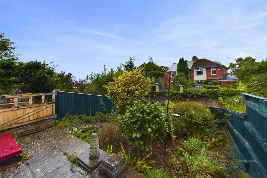 CAM02563G0-PR0119-ST