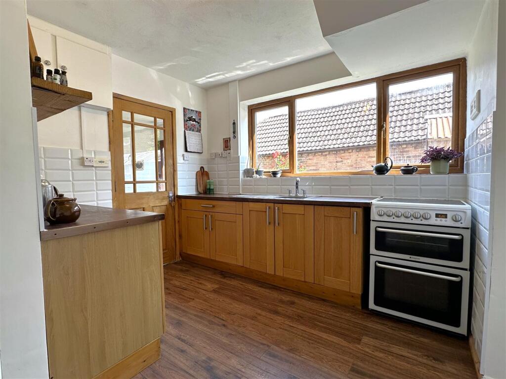 Fitted Kitchen 014