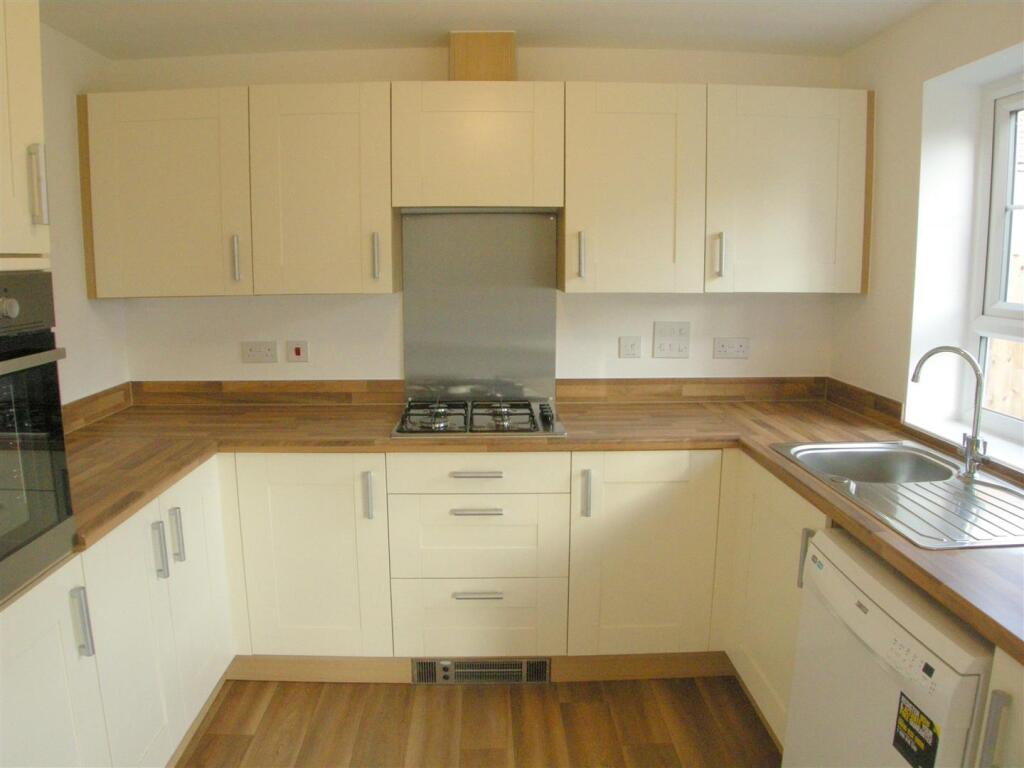 16 Trent Bridge Road 3.JPG