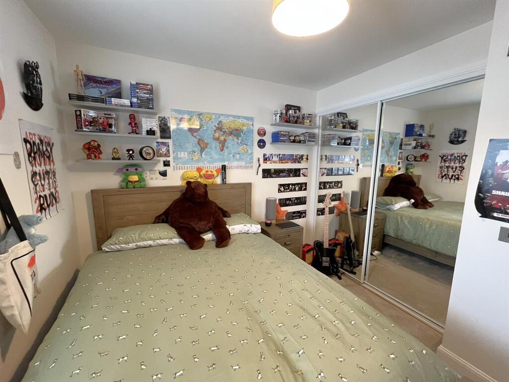 BEDROOM 3