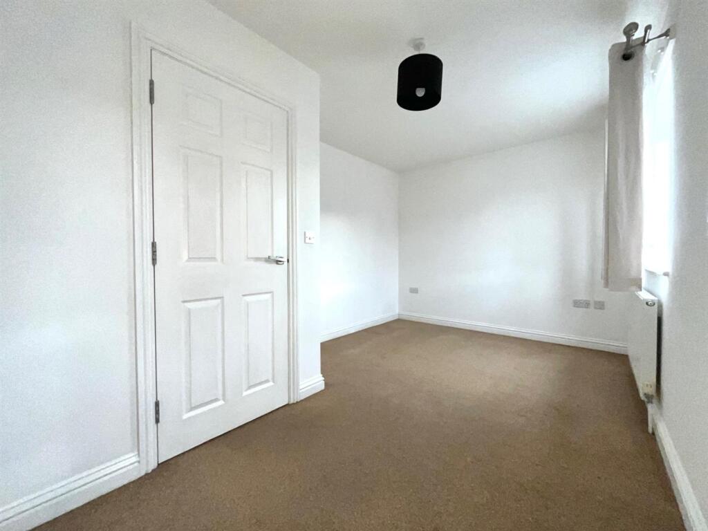 Bedroom 2.jpg