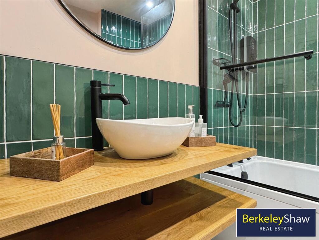 Bathroom (3)