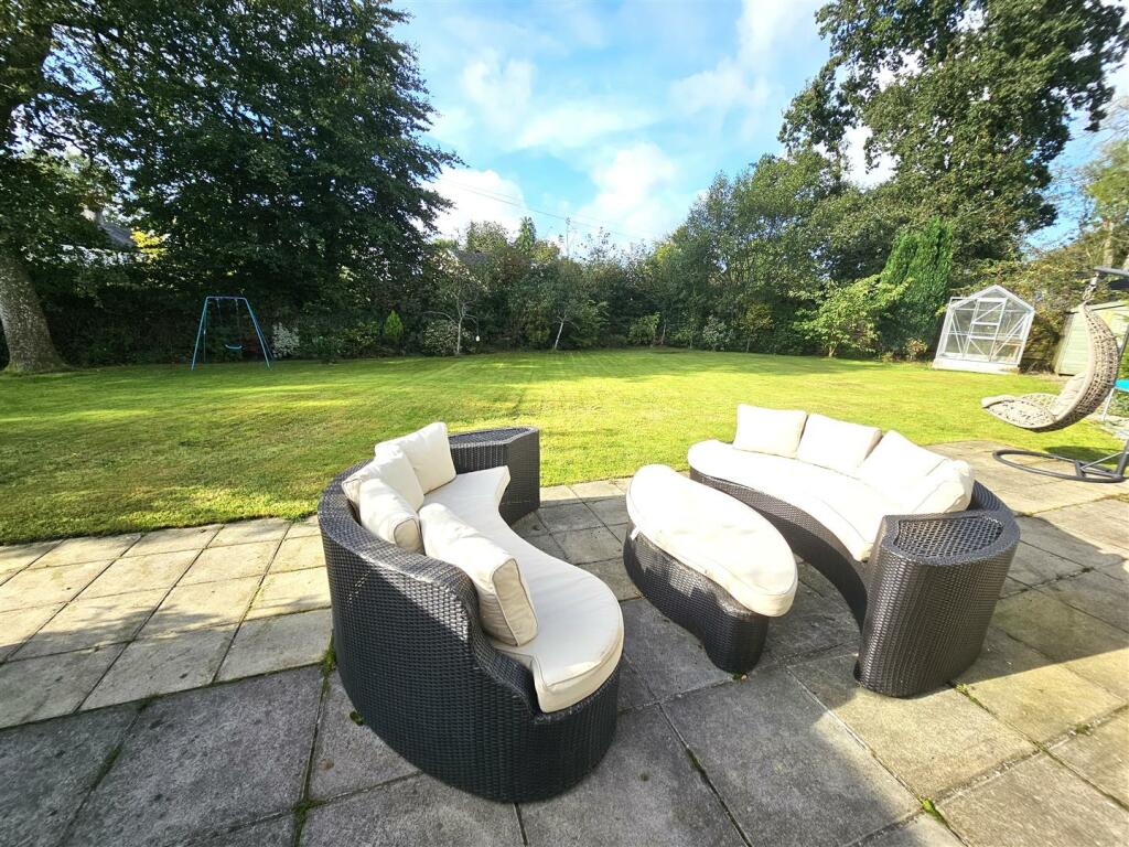 Further garden.jpg