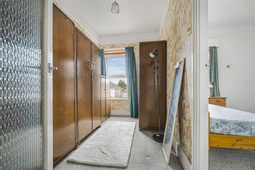 Bedroom 3/dressing room.