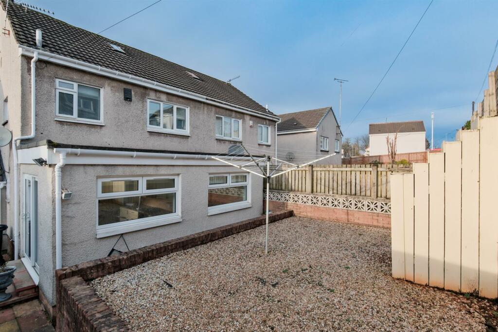 047-22 Ross Gardens Motherwell, ML1 3BE.jpg