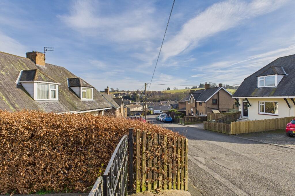 CAM04201G0-PR0067-STILL031