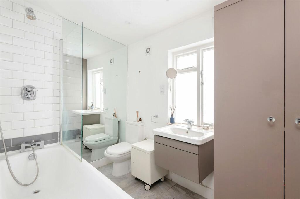 Picture No. 04