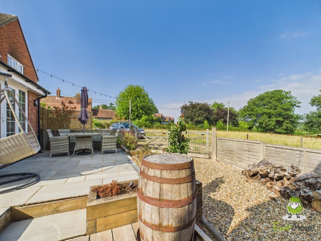 EweMove Basingstoke Estate Agents 17 Vyne Road 