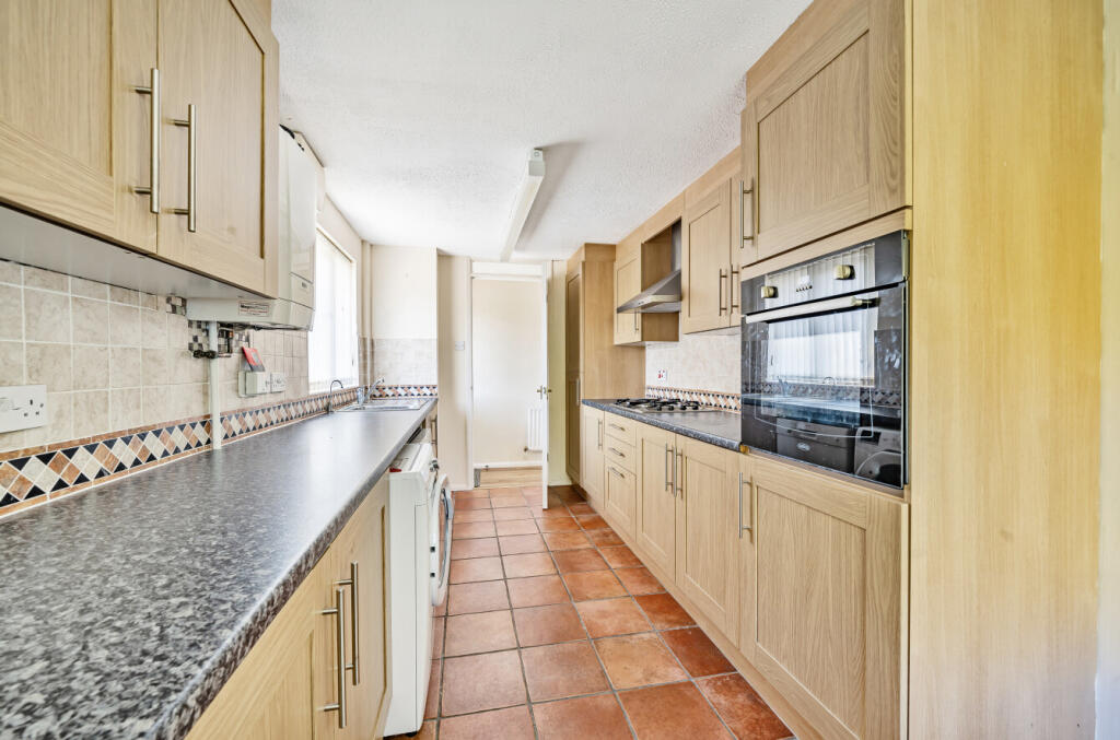 16-681a147792229-...