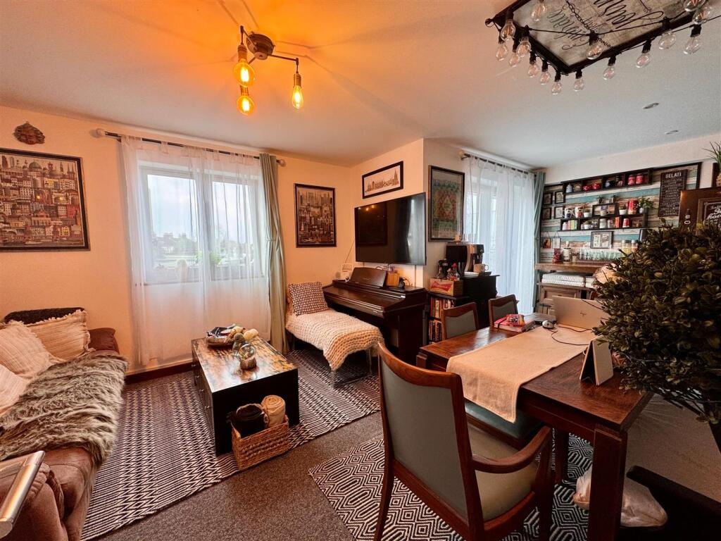 Living Room.jpg