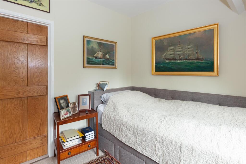 Bedroom 3 1.jpg