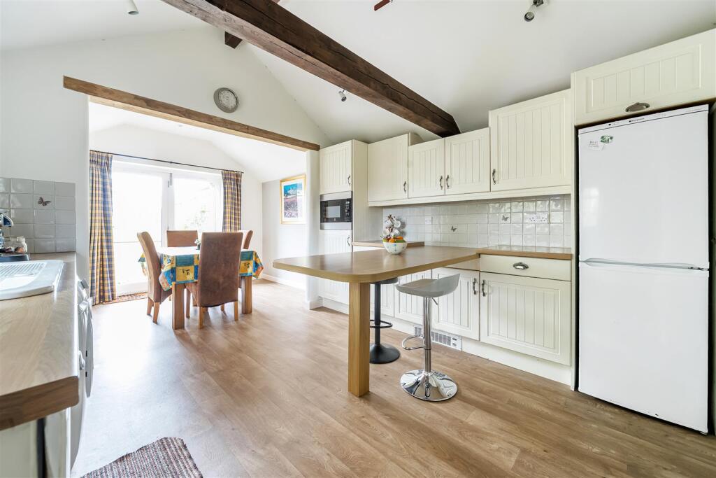 The White Cottage, 21 Wappenham Road, Abthorpe (16