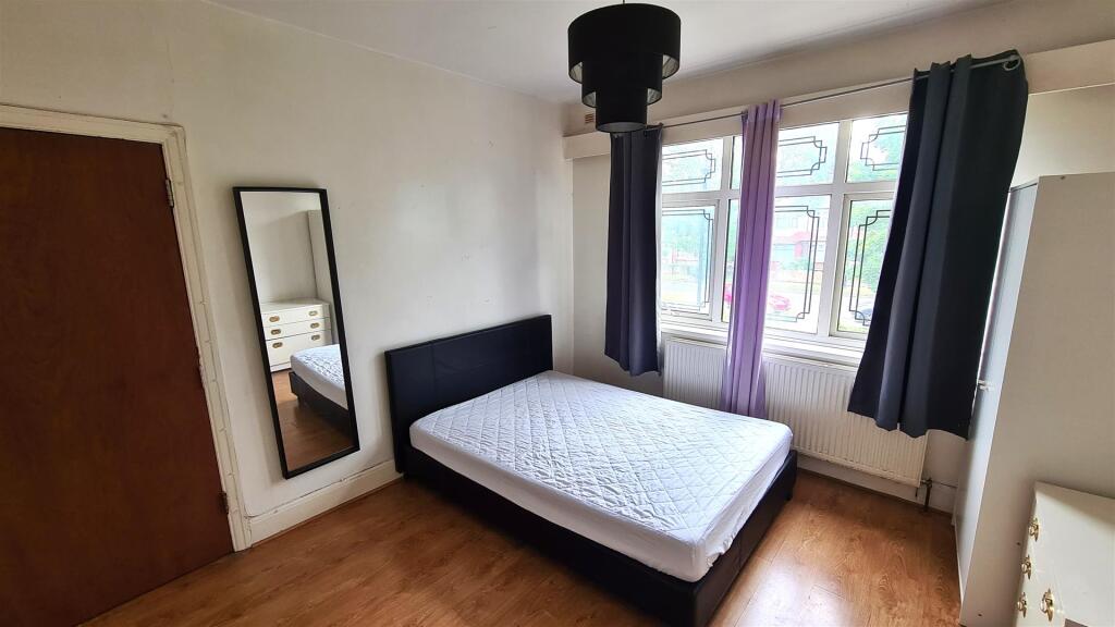 Bed 1