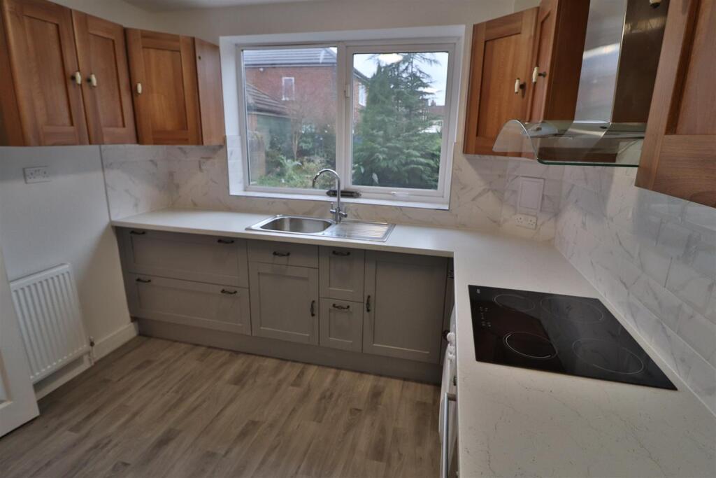 BREAKFAST KITCHEN