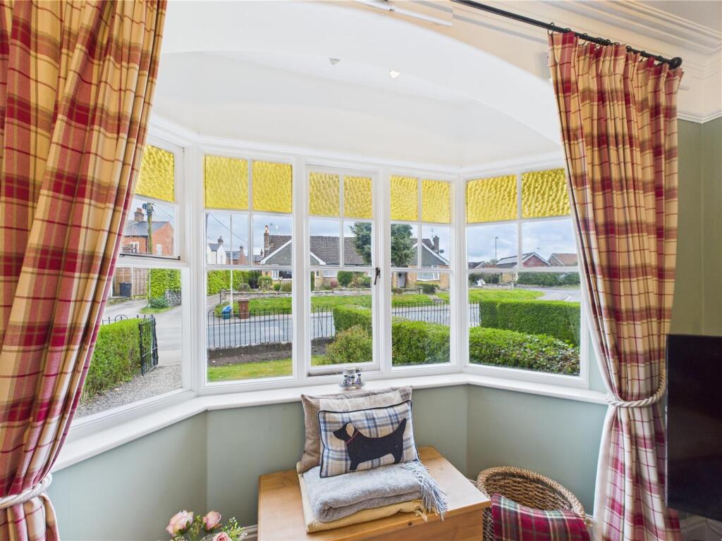 SITTING ROOM