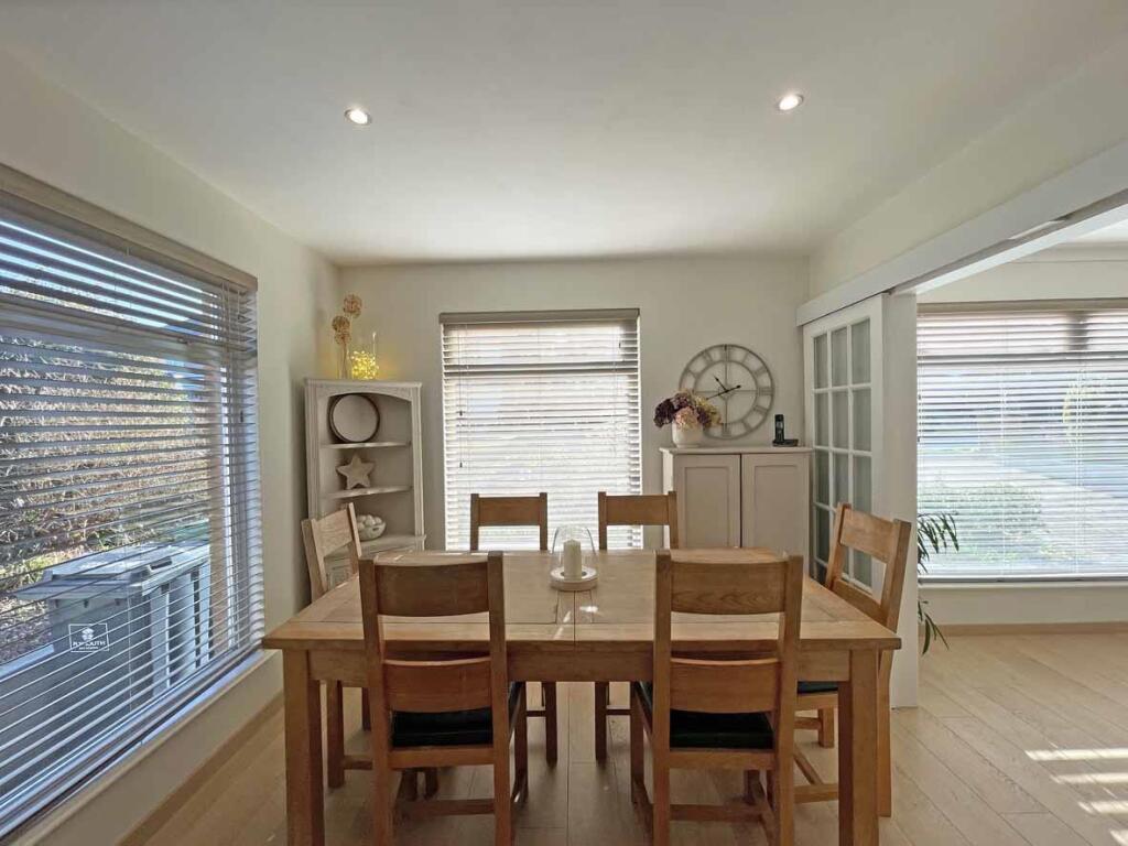 Upland Drive 104 Dining Area.jpg