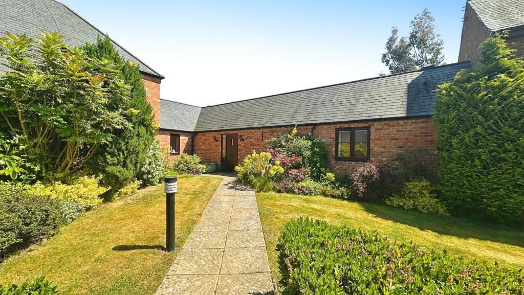 5756f02e--4340-AD4D-43455CC5165E-40577-00000CE345B