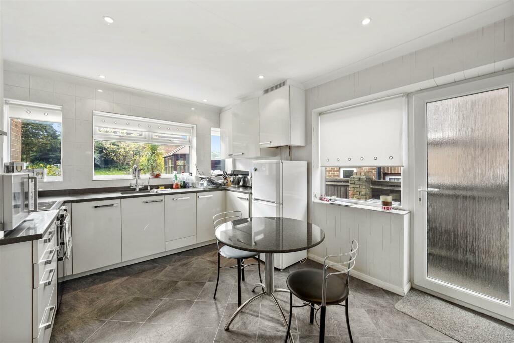 15 Bengeworth Road - gQnoN8Oc2TyzVuowY0hy.jpg