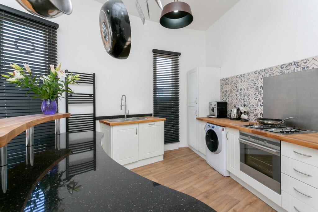 Kitchen/breakfast rm