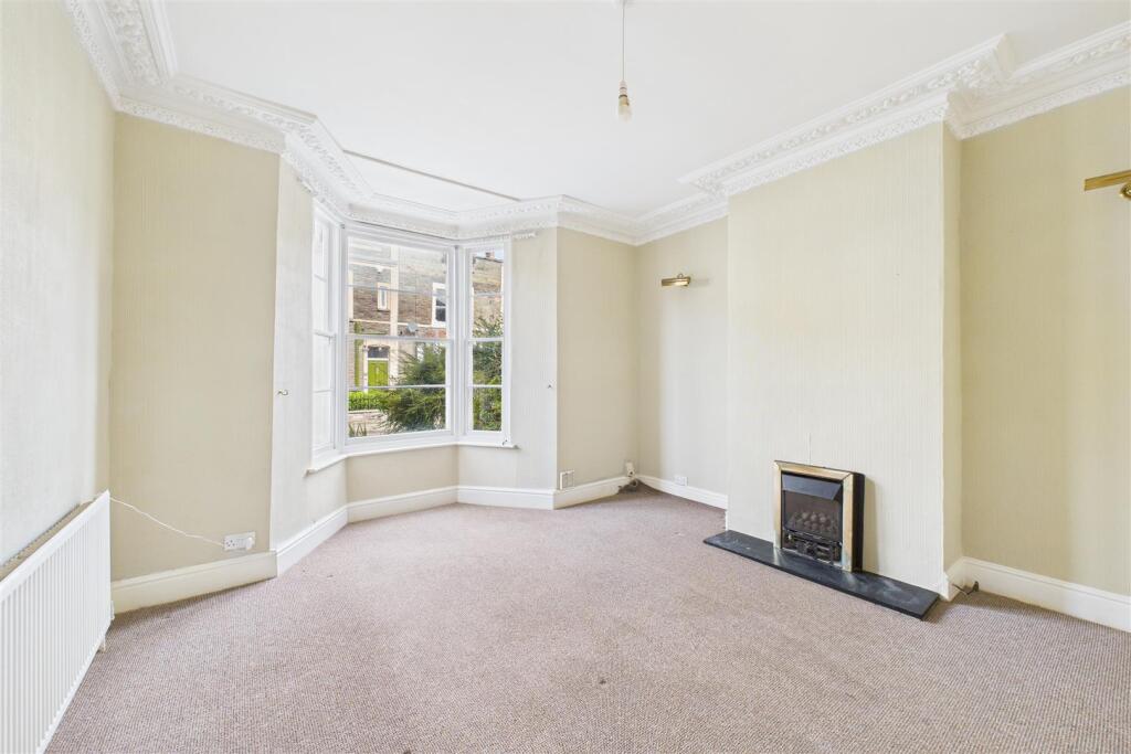 29 Queen Victoria Road Westbury Park, Bristol, BS6