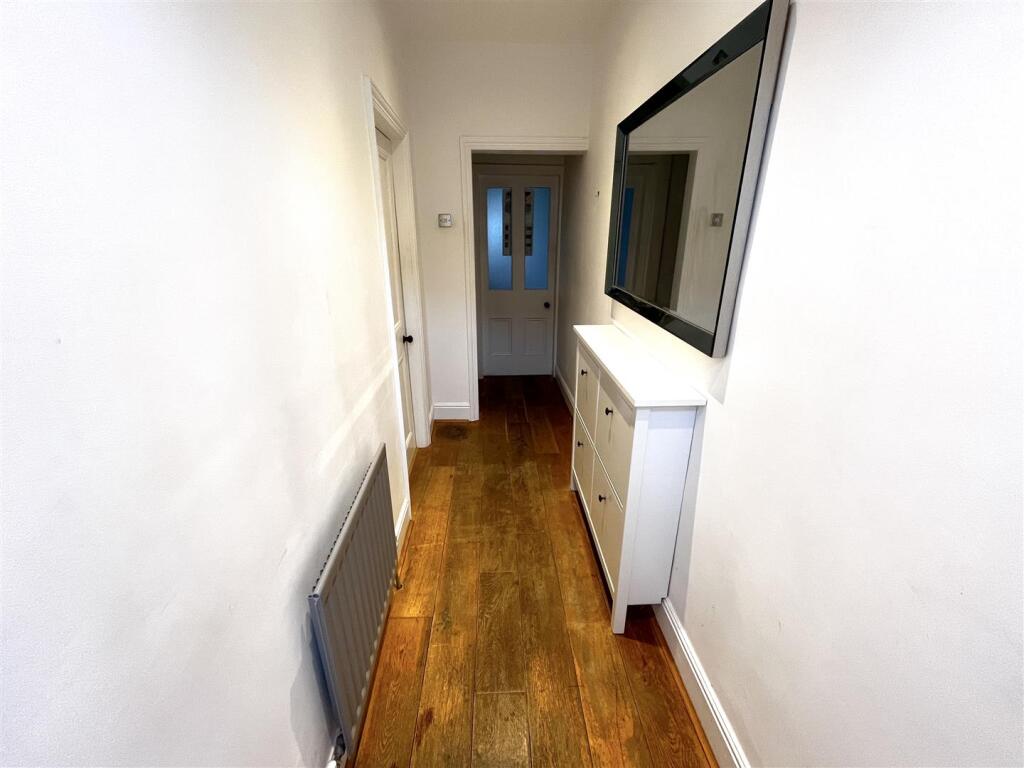 Hallway.JPG