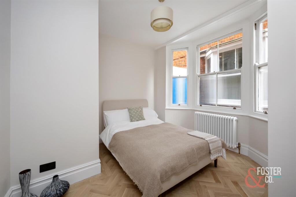 Lawrence Road, 19, Garden Flat-017.jpg