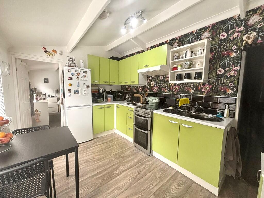 Annex kitchen 