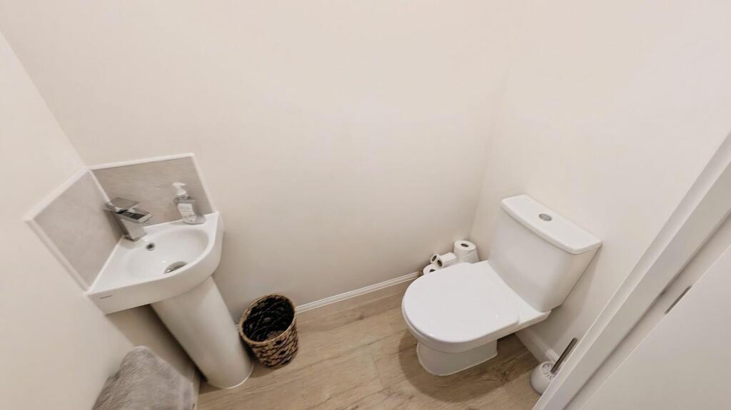 508 Dowsell Way cloakroom a .jpg