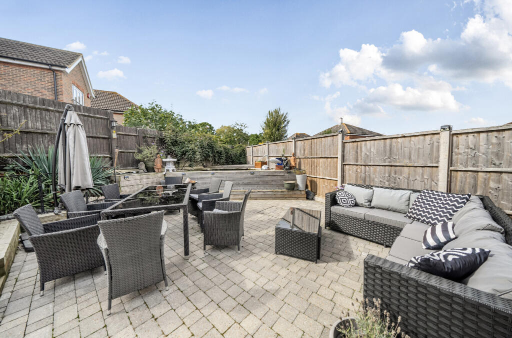 1353755-6-68d1797...