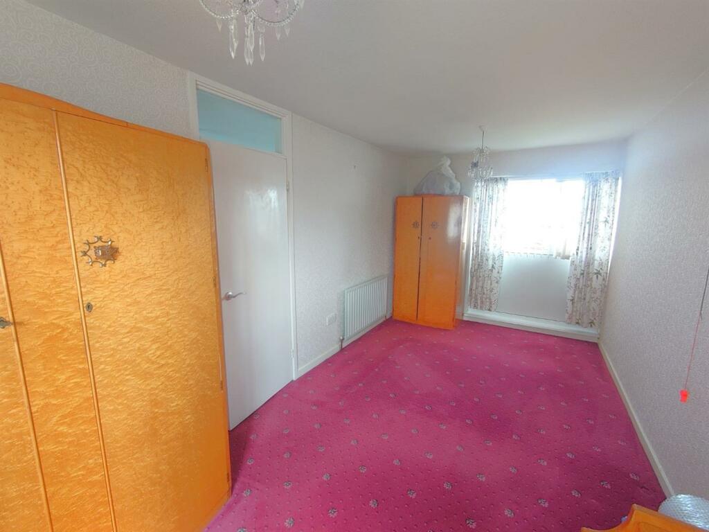 Bedroom 1a.JPG