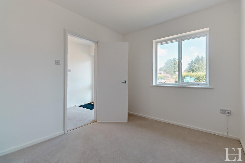 8658771-interiorW...