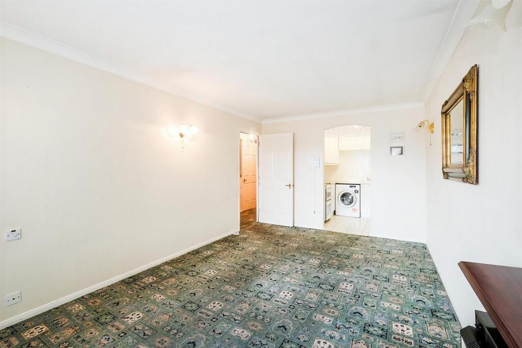 42 Ennerdale Ct-13_web.jpg