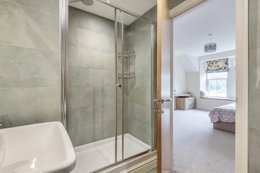 En Suite Shower R...