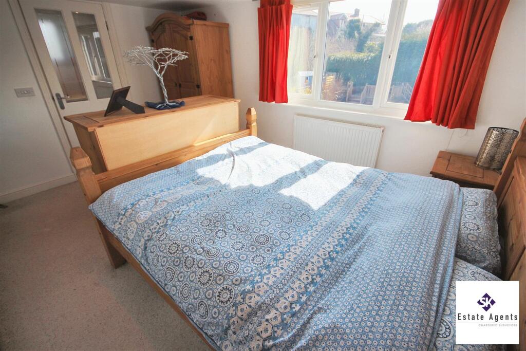Attic Bedroom with En-Suite