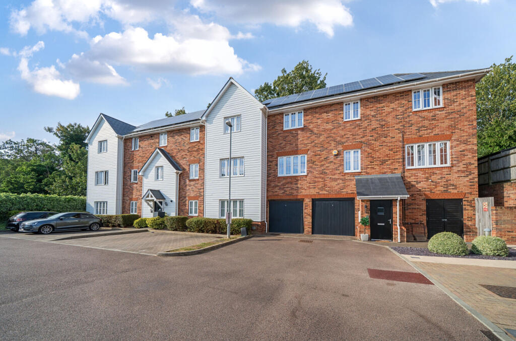 1316104-2-685d99c...