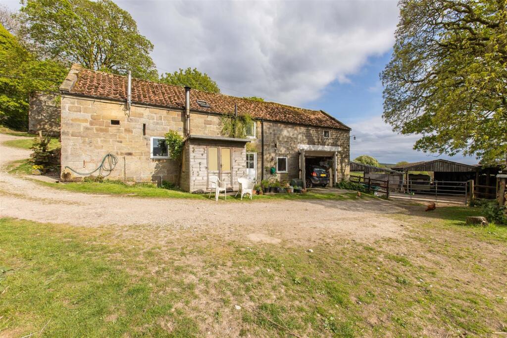 Dyke House Farm External-7.jpg