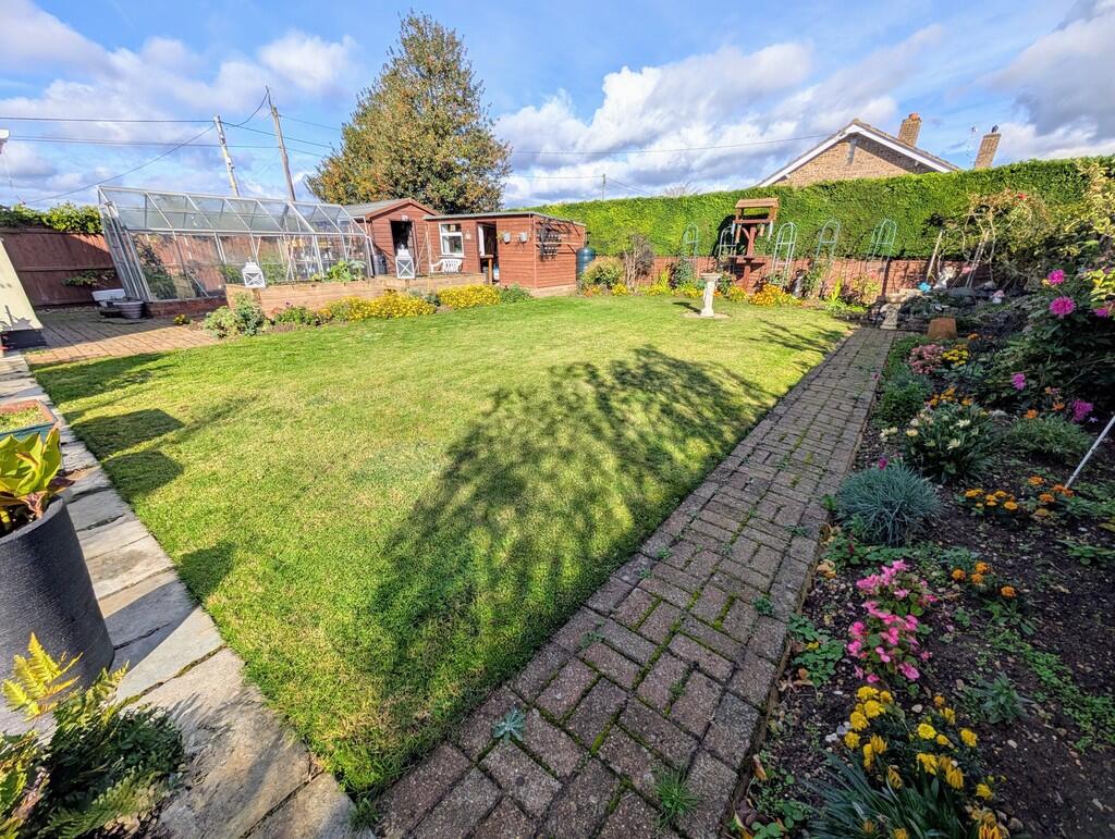 PXL_20251027_1131...