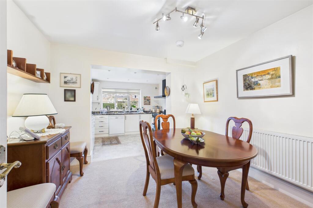 Kitchen / Dining Room