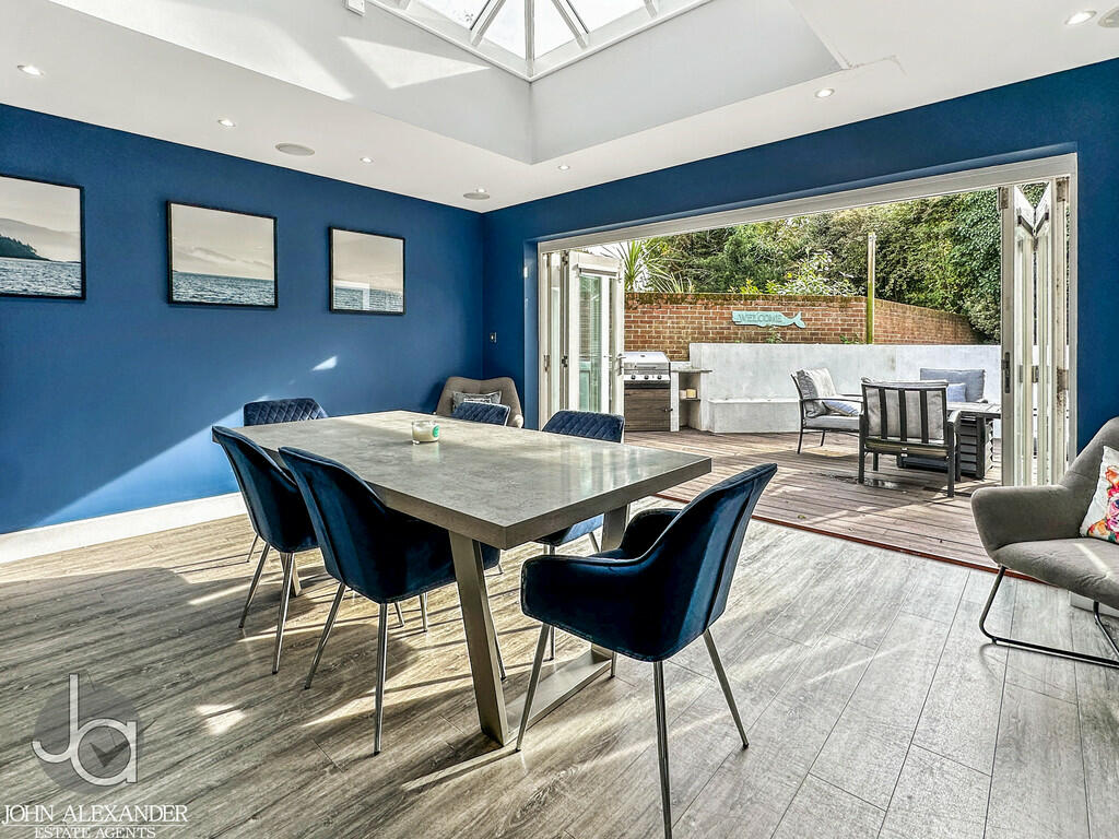 20241017_13570351...