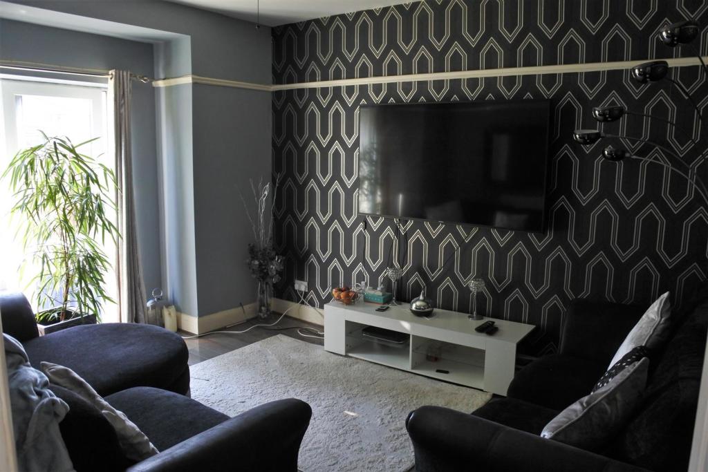 Rear Lounge 1.JPG