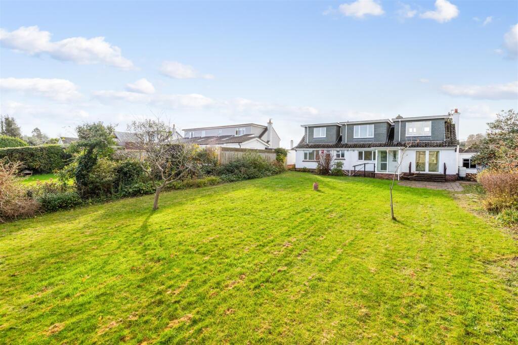 A05 - Red Tor, Seaway Lane Torquay - 251113.jpg